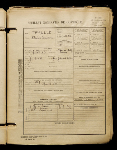 Traullé, Flavien Théodore, né le 18 août 1891 à Pont-de-Metz (Somme), classe 1911, matricule n° 1079, Bureau de recrutement d'Amiens