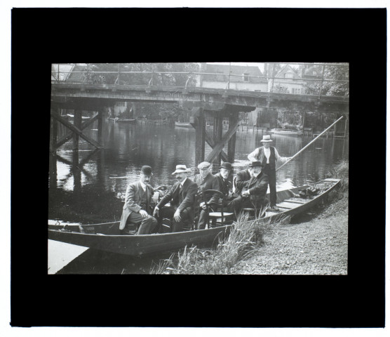 Groupe, chemin de halage - Congrés photo - août 1910