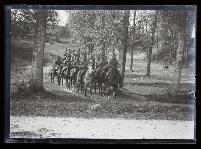 Manoeuvres du 11 juin 1904 chasseurs à cheval à Long