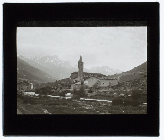 Eglise de Termignon vue d'ensemble prise d'en haut - juillet 1902