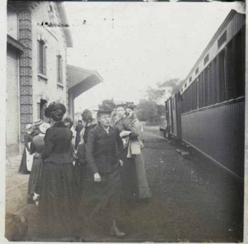 Groupe à la gare du Crotoy