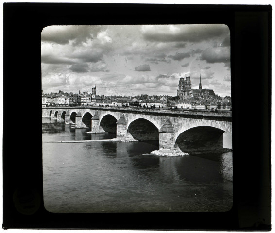 Orléans. Vue générale