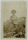 PHOTOGRAPHIE MONTRANT UN GARCON AVEC CASQUETTE. SEPIA. PASSEE. MARCELLE TINAYRE (1870-1948). ECRIVAIN