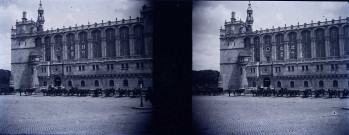 Saint-Germain-en-Laye (Yvelines). Le donjon et la façade du château
