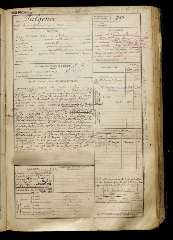 Fulgence, Maurice Gaston Julien, né le 27 août 1889 à Caulières (Somme), classe 1909, matricule n° 751, Bureau de recrutement d'Amiens