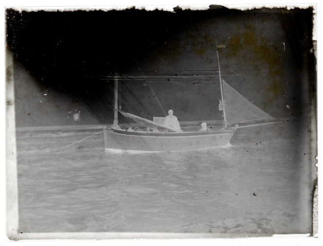 Cayeux-sur-Mer. Canot attendant le flot