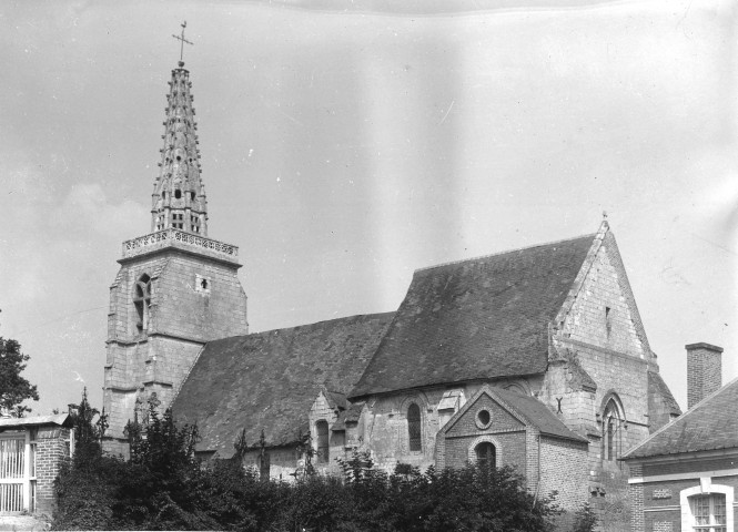 Vue de l'église du village