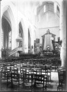 Eglise de Corbie, vue intérieure : la nef et le choeur