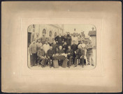 Maurice, Oscar et Pierre Cosserat et les employés de l'usine ; les ateliers de tissage et la filature