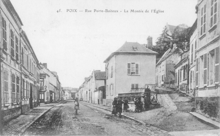 Poix. Rue Porte Boiteux. La Montée de l'église