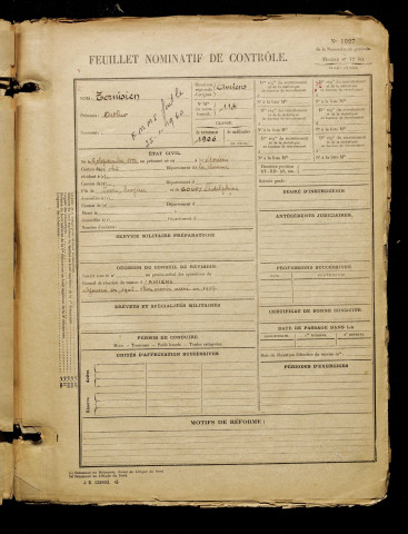 Ternisien, Arthur, né le 06 septembre 1886 à Amiens (Somme), classe 1906, matricule n° 114, Bureau de recrutement d'Amiens