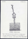 Clairy-Saulchoix : petit oratoire en bois - (Reproduction interdite sans autorisation - © Claude Piette)