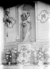 Eglise, vue intérieure : statue de Vierge à l'enfant
