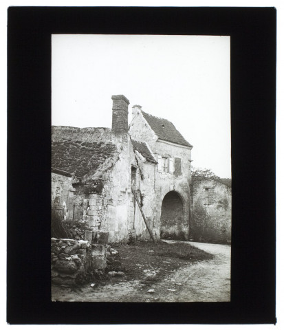 Maison ancienne à Saint-Jean-au-Bois - mai 1905