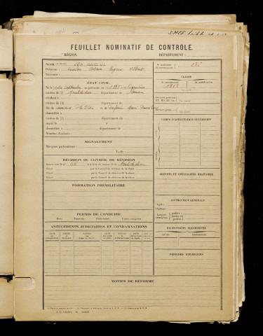 Van Ghelül, Lucien Octave Eugène Albert, né le 26 septembre 1898 à Fignières (Somme), classe 1918, matricule n° 285, Bureau de recrutement de Péronne