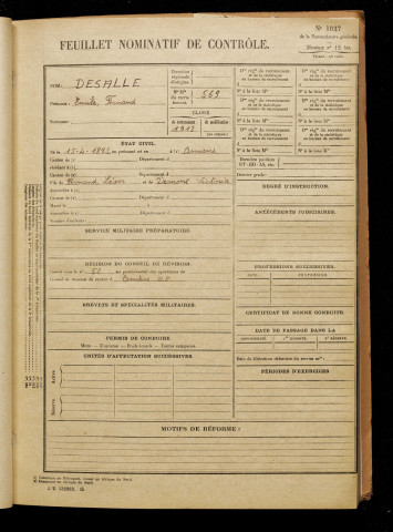 Desalle, Emile Fernand, né le 15 avril 1893 à Amiens (Somme), classe 1913, matricule n° 569, Bureau de recrutement d'Amiens
