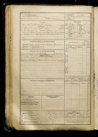 Sueur, Roger Jules, né le 28 juillet 1896 à Amiens (Somme), classe 1916, matricule n° 1136, Bureau de recrutement d'Amiens