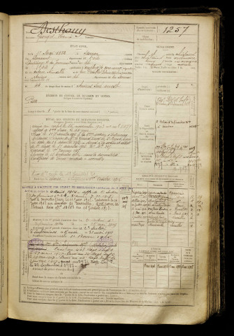 Desthouy, Georges Henri, né le 01 mai 1882 à Sarron (Oise), classe 1902, matricule n° 1257, Bureau de recrutement d'Amiens