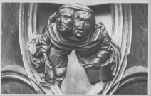 Cathédrale d'Amiens - Stalles du Choeur (1508-1519) - Accoudoirs 53-54 - Deux Têtes sous un bonnet