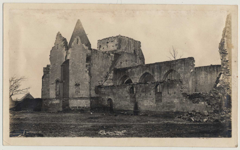 L'église de Foucaucourt dévastée par les bombardements