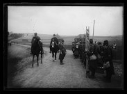Manoeuvres octobre 1902 - route de Saint-Fuscien