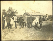 Souvenir des officiers des 5e et 6e compagnies au repos dans les baraquements des dunes en 1915 Belgique