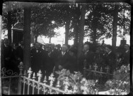 Un enterrement dans un village de la Somme