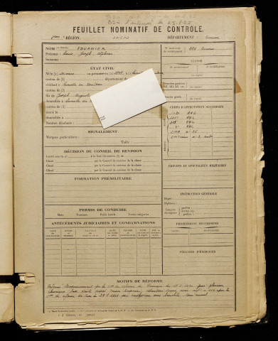 Fournier, Lois Joseph Alphonse, né le 14 mars 1898 à Lamotte-Warfusée (Somme), classe 1918, matricule n° 226, Bureau de recrutement d'Amiens