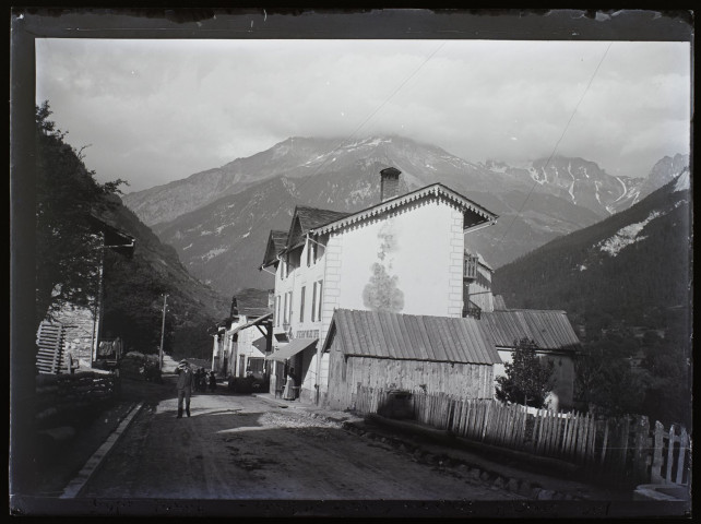 Vue prise à Bozel entrée du pays - juillet 1902