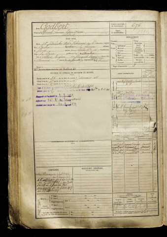 Godbert, Marcel Lucien Edmond Adhélard, né le 18 décembre 1896 à Ribemont-sur-Ancre (Somme), classe 1916, matricule n° 676, Bureau de recrutement d'Amiens