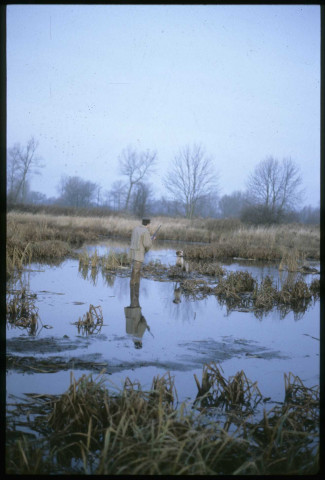 [Chasseur dans les marais]