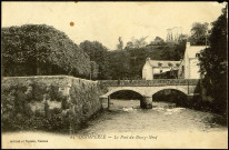 Carte postale intitulée "Quimperlé. Le Pont du Bourg-Neuf". Correspondance de Raymond Paillart à sa femme Clémence