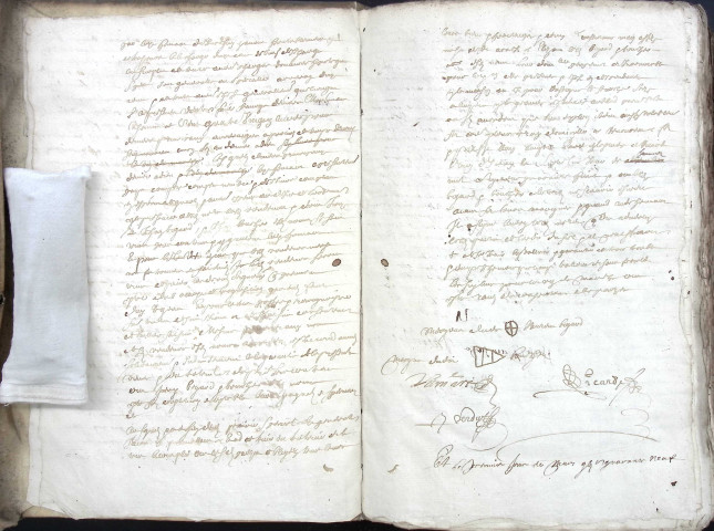 Etude de Me Antoine Ricard à Amiens (étude n°25). Minutes de l'année 1648