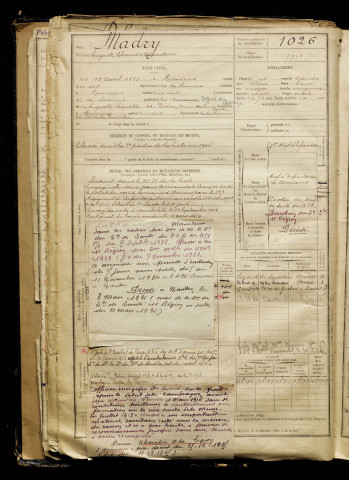 Madry, Auguste Alexandre Edouard, né le 13 avril 1885 à Amiens (Somme), classe 1905, matricule n° 1026, Bureau de recrutement d'Amiens