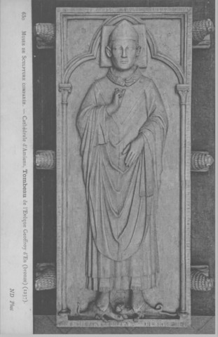 Musée de sculpture comparée - Cathédrale d'Amiens, tombeau de l'Evêque Geoffroy d'Eu (bronze) (1237)