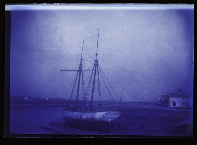 Gravelines vue prise sur la jetée - octobre 1899