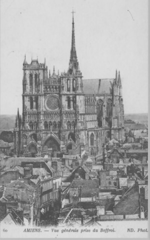 Vue générale prise du beffroi