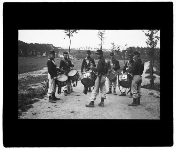Ecole des tambours août 1905