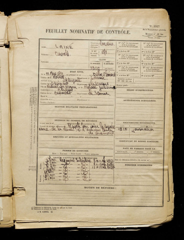 Lainé, Oswald, né le 11 mars 1890 à Belloy-Saint-Léonard (Somme), classe 1910, matricule n° 679, Bureau de recrutement d'Amiens