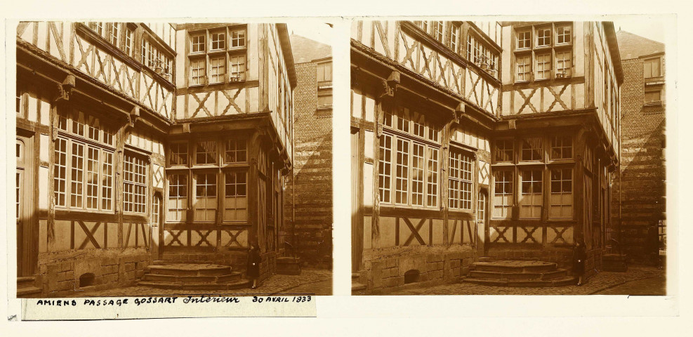 Amiens (Somme). Passage Gossart, intérieur