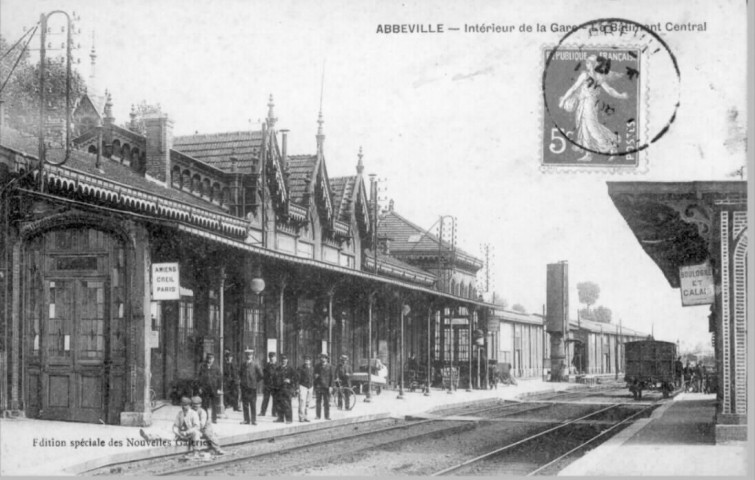 Abbeville. Intérieur de la gare - Le bâtiment principal