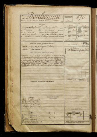 Bonhomme, Emile Fernand Albert, né le 13 septembre 1899 à Huchenneville (Somme), classe 1919, matricule n° 570, Bureau de recrutement d'Abbeville