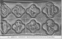 Cathédrale - Quatrefeuilles du portail de la Vierge Mère