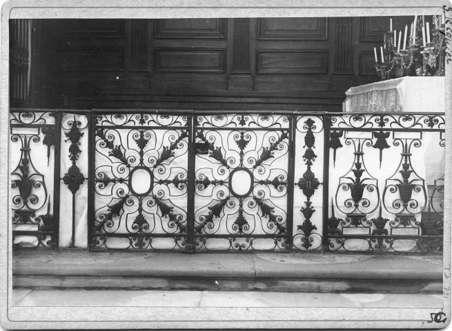 Grilles de la chapelle de l'hospice