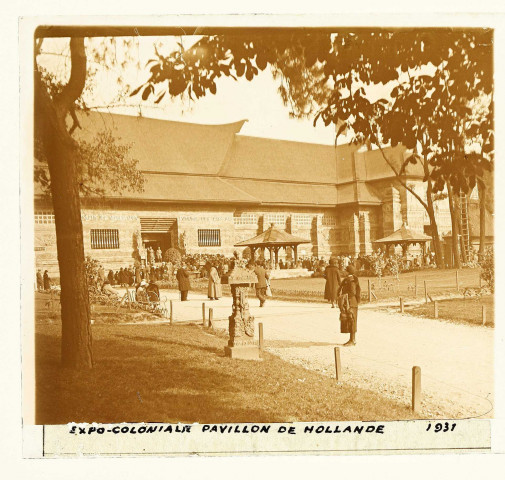Vincennes. Exposition coloniale internationale : pavillon de Hollande