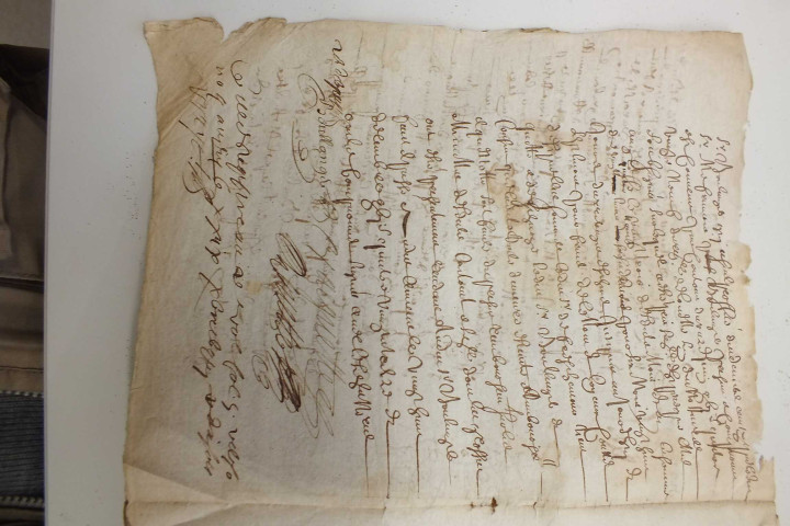 Etude de Me Henri Louette à Amiens (étude n°22). Minutes de l'année 1694