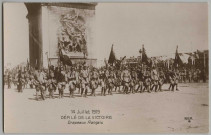 14 JUILLET 1919. DEFILE DE LA VICTOIRE. DRAPEAUX FRANCAIS