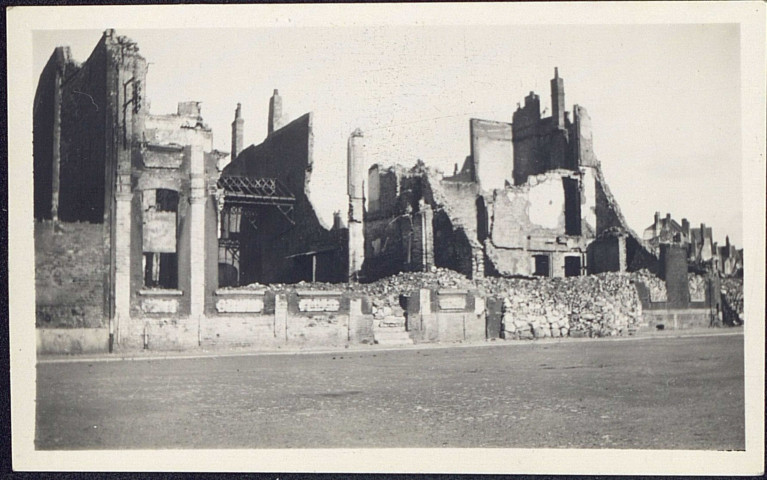 Abbeville. Maison du Docteur Robert, rue du Moulin du Roi, bombardement du 20 mai 1940