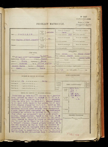 Vasseur, Eugène Albert Auguste, né le 17 mai 1897 à Crèvecoeur-le-Grand (Oise), classe 1917, matricule n° 55, Bureau de recrutement d'Amiens