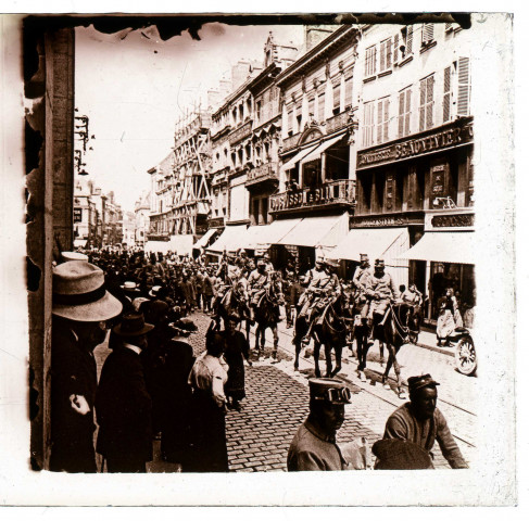 Prisonniers Boches à Amiens en 1915
